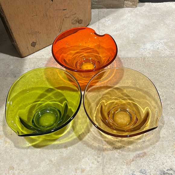 3 Vintage VIKING Glass Spouted Decorative Bowls Orange, Yellow, Green MCM - Picture 3 of 10